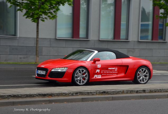 Audi R8 V10 Spyder 2013