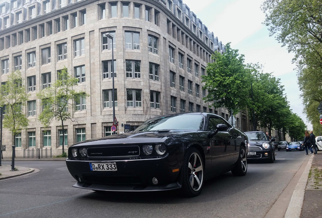 Dodge Challenger SRT-8 392