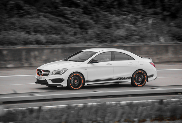 Mercedes-Benz CLA 45 AMG OrangeArt Edition C117