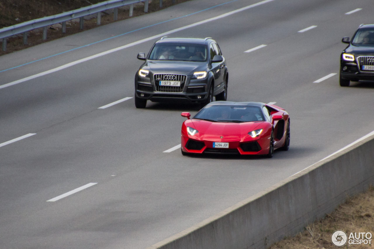 Lamborghini Aventador LP700-4 Roadster