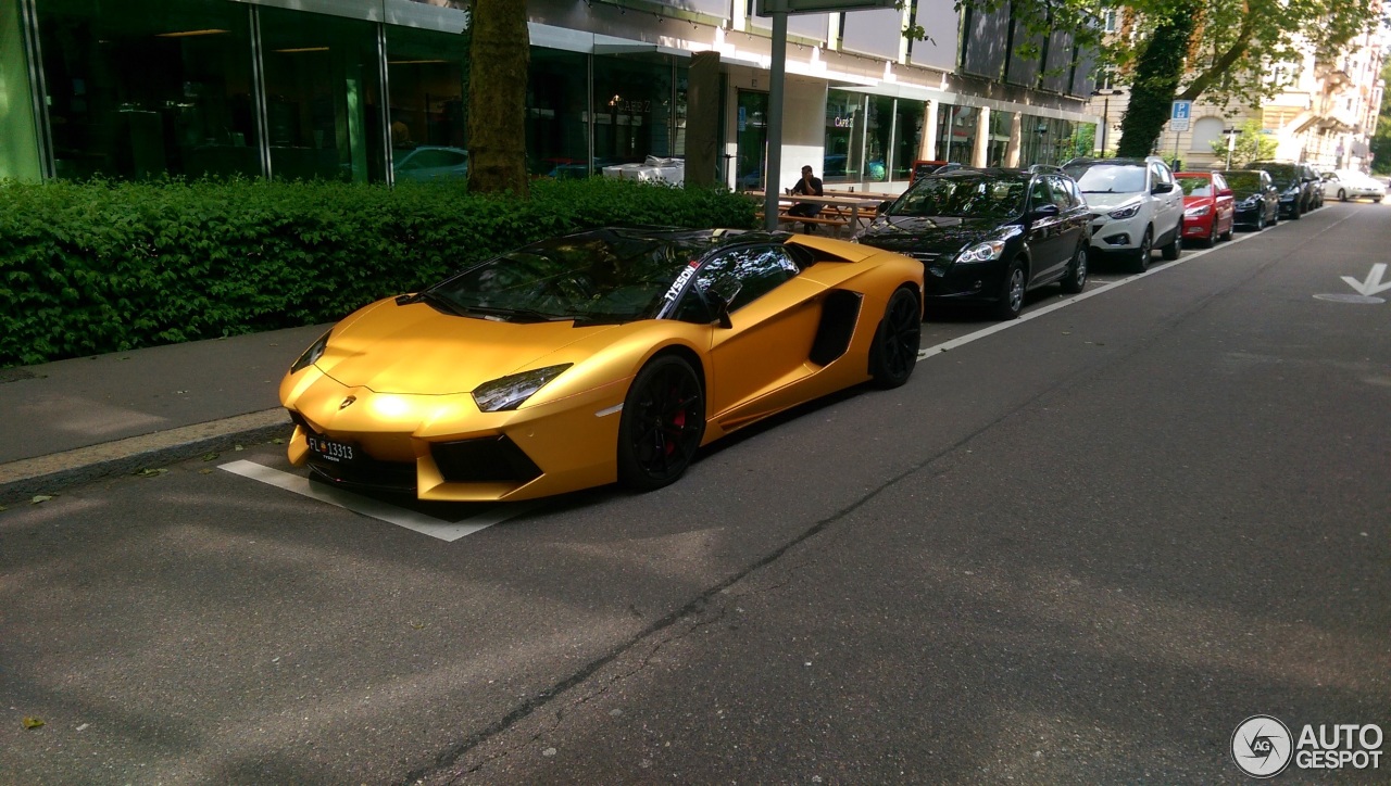 Lamborghini Aventador LP700-4 Roadster