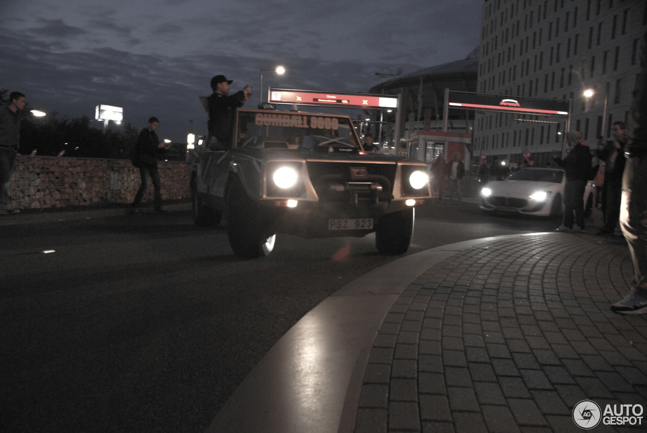 Lamborghini LM002