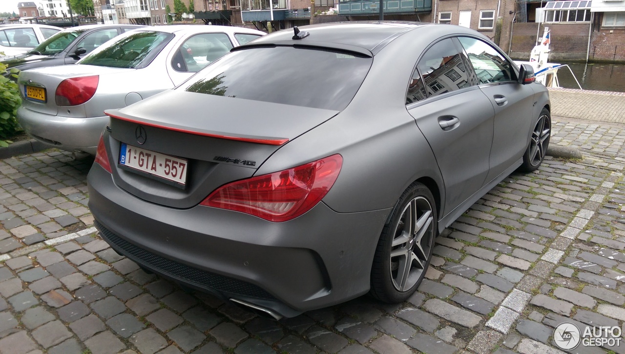 Mercedes-Benz CLA 45 AMG C117