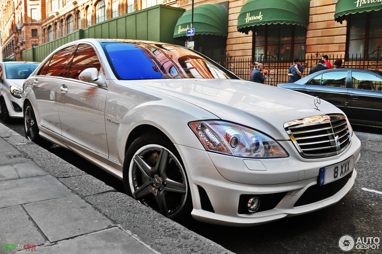 Mercedes-Benz S 65 AMG V221