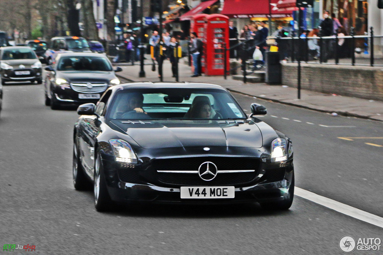 Mercedes-Benz SLS AMG