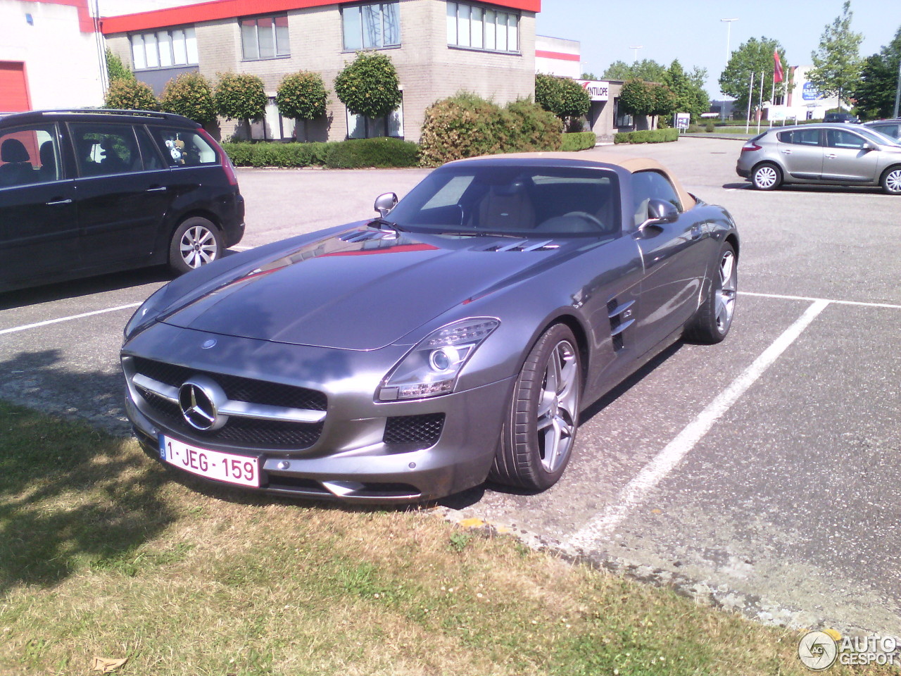 Mercedes-Benz SLS AMG Roadster