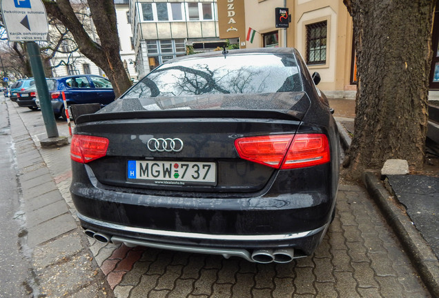 Audi S8 D4