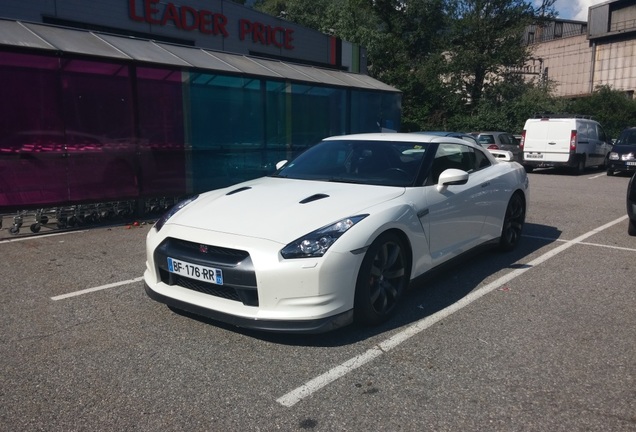 Nissan GT-R