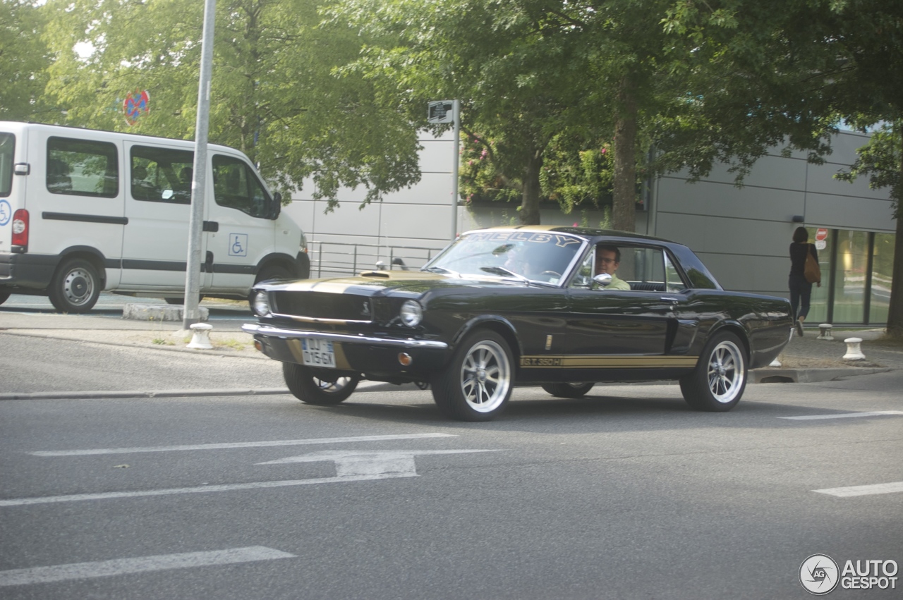 Ford Mustang Shelby G.T. 350