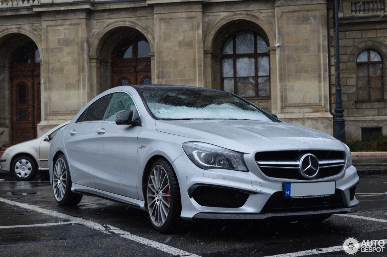 Mercedes-Benz CLA 45 AMG C117