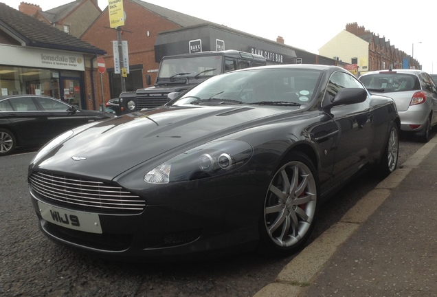 Aston Martin DB9