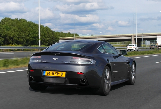 Aston Martin V8 Vantage S