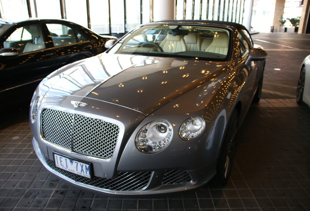 Bentley Continental GTC 2012