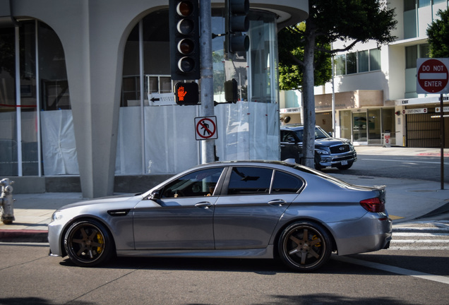 BMW M5 F10 2011