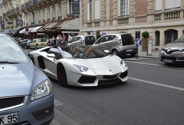 Lamborghini Aventador LP700-4 Roadster