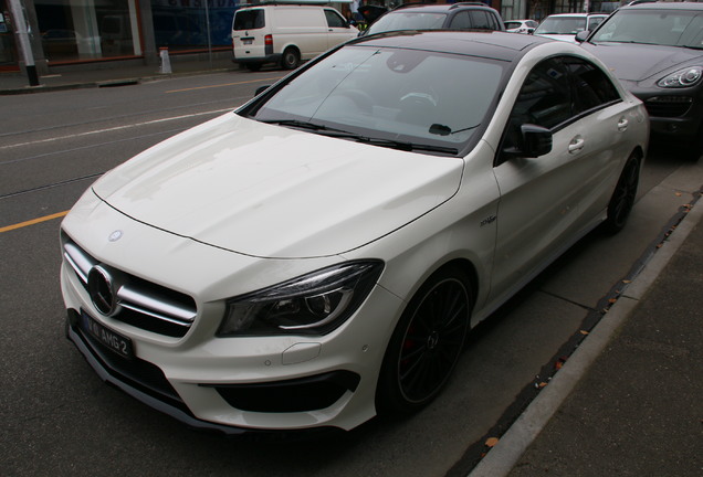 Mercedes-Benz CLA 45 AMG C117