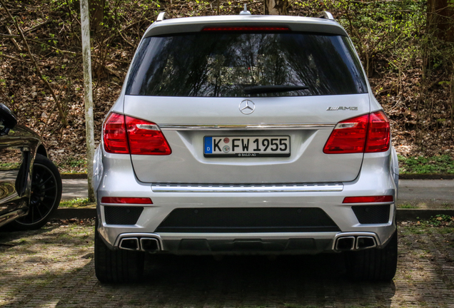 Mercedes-Benz GL 63 AMG X166