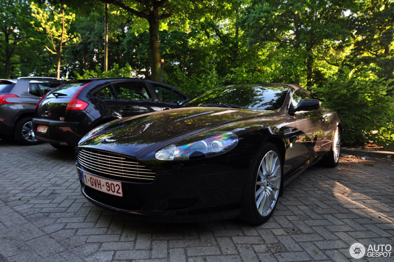 Aston Martin DB9 Volante