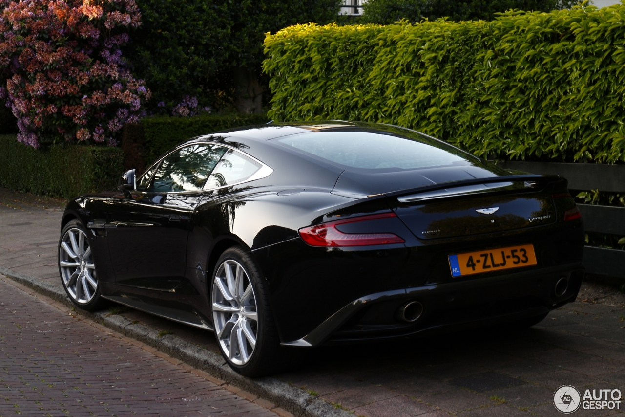 Aston Martin Vanquish 2013