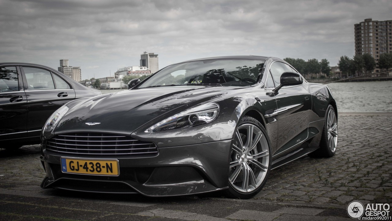 Aston Martin Vanquish 2013