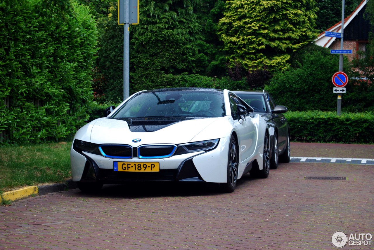 BMW i8