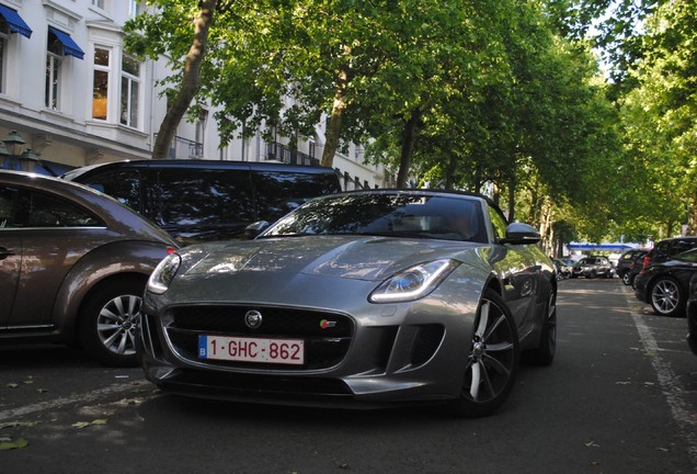 Jaguar F-TYPE S Convertible