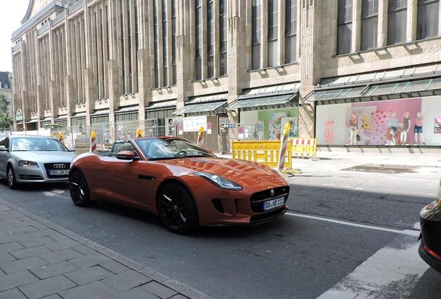 Jaguar F-TYPE S Convertible