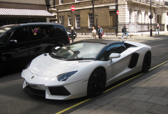 Lamborghini Aventador LP700-4 Roadster