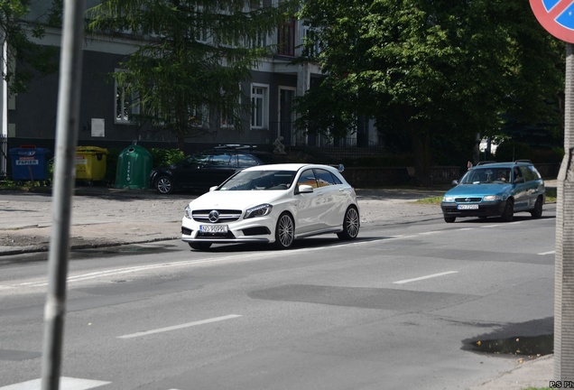 Mercedes-Benz A 45 AMG