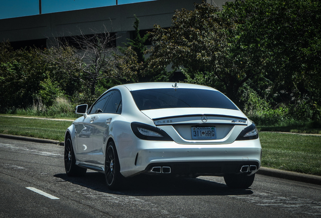 Mercedes-Benz CLS 63 AMG S C218 2015