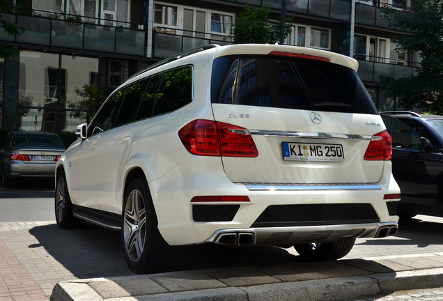 Mercedes-Benz GL 63 AMG X166