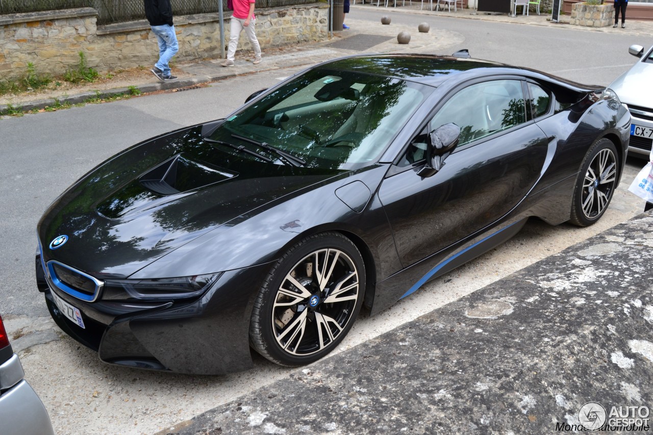 BMW i8