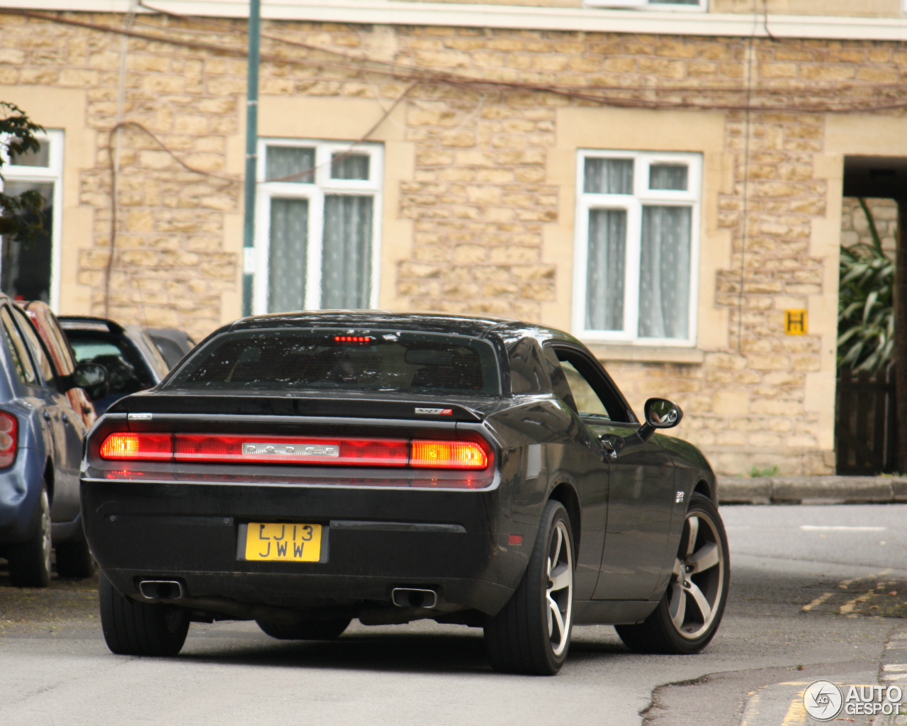 Dodge Challenger SRT-8 392