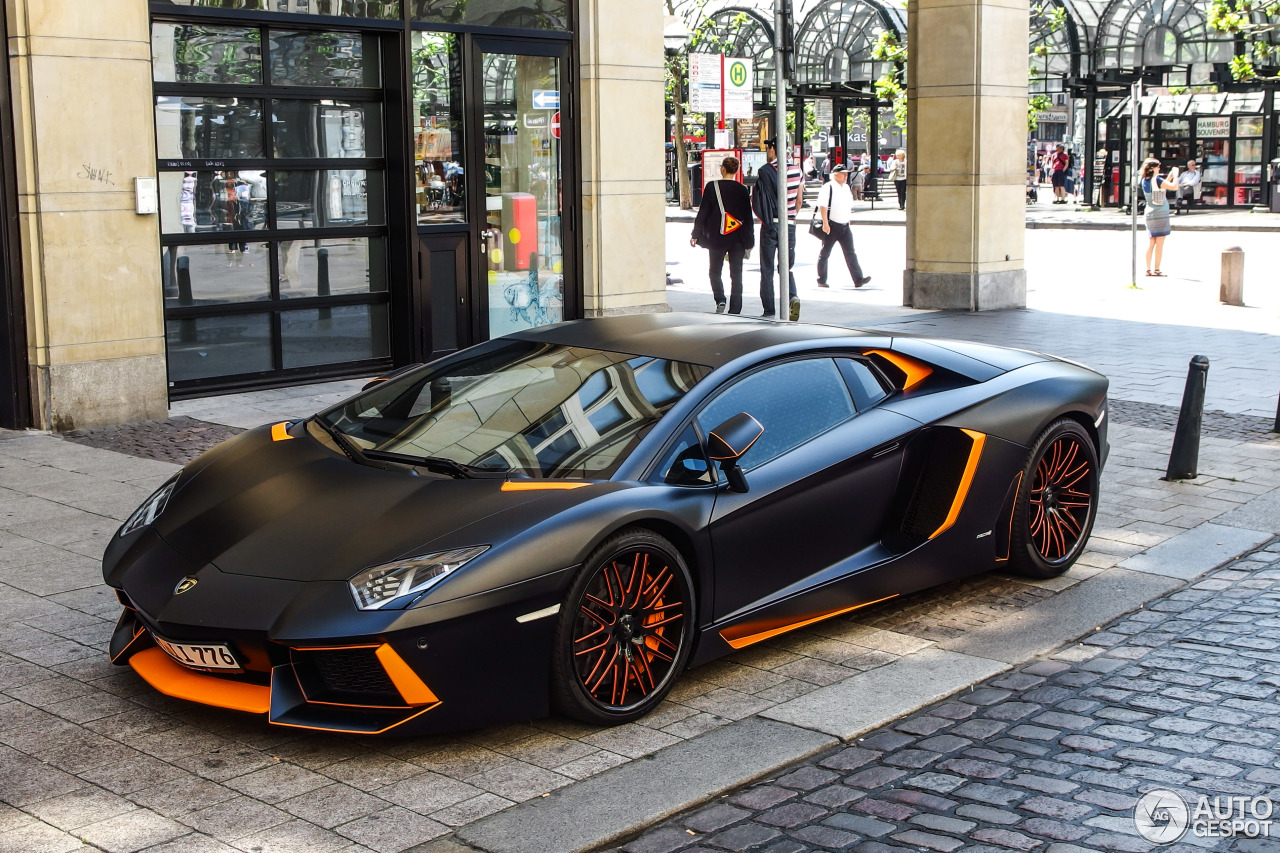 Lamborghini Aventador LP700-4