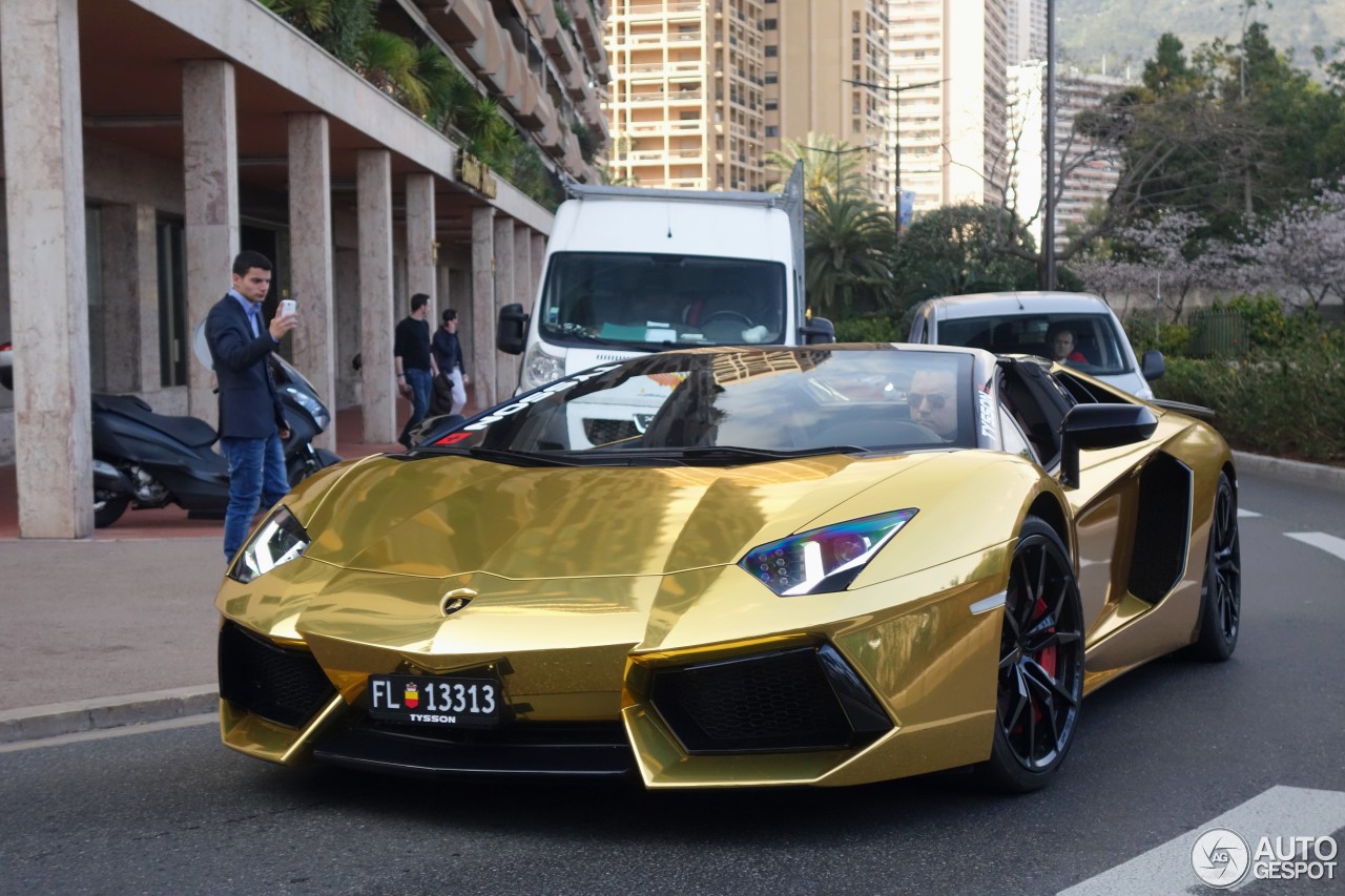 Lamborghini Aventador LP700-4 Roadster