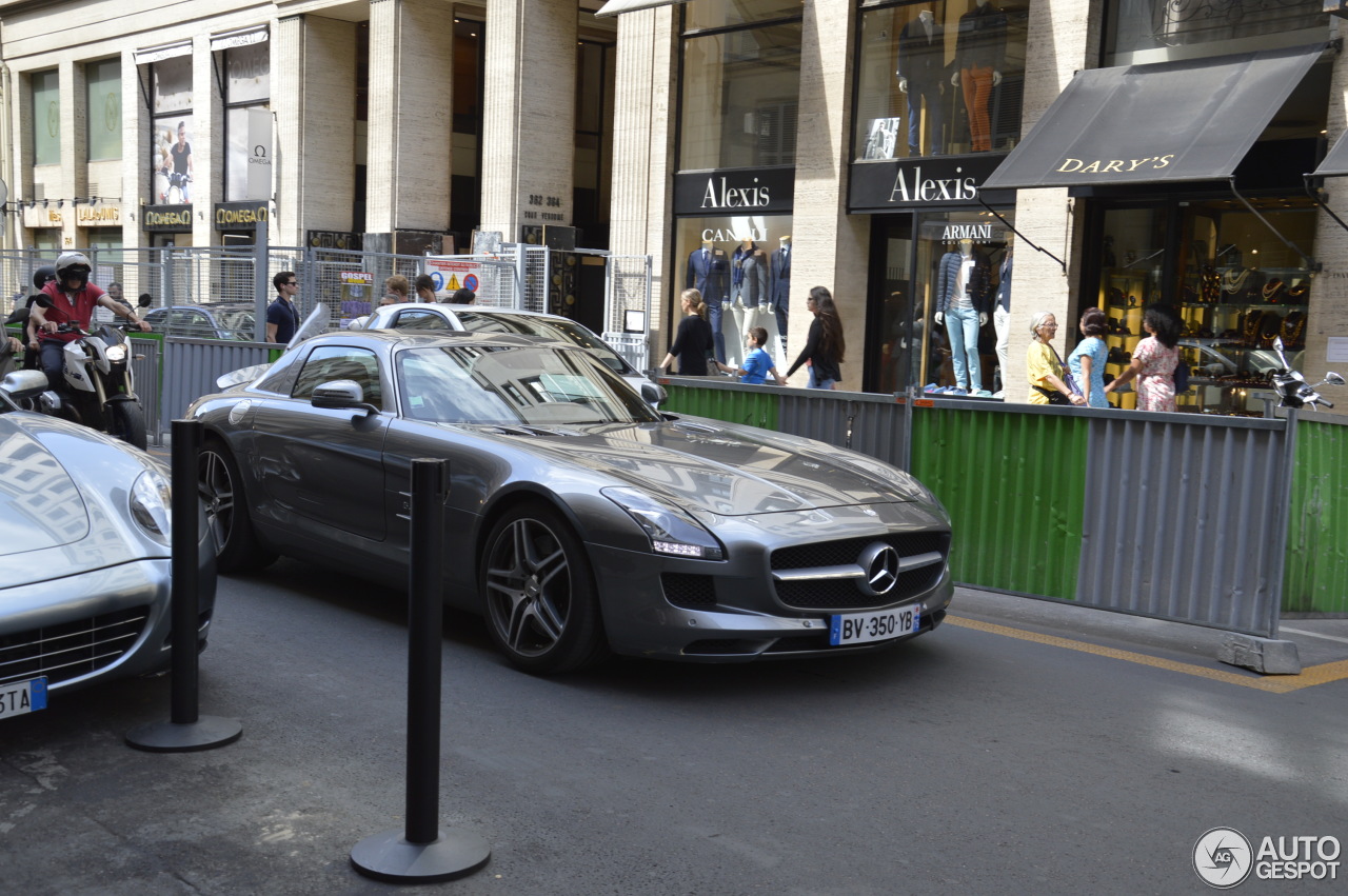 Mercedes-Benz SLS AMG