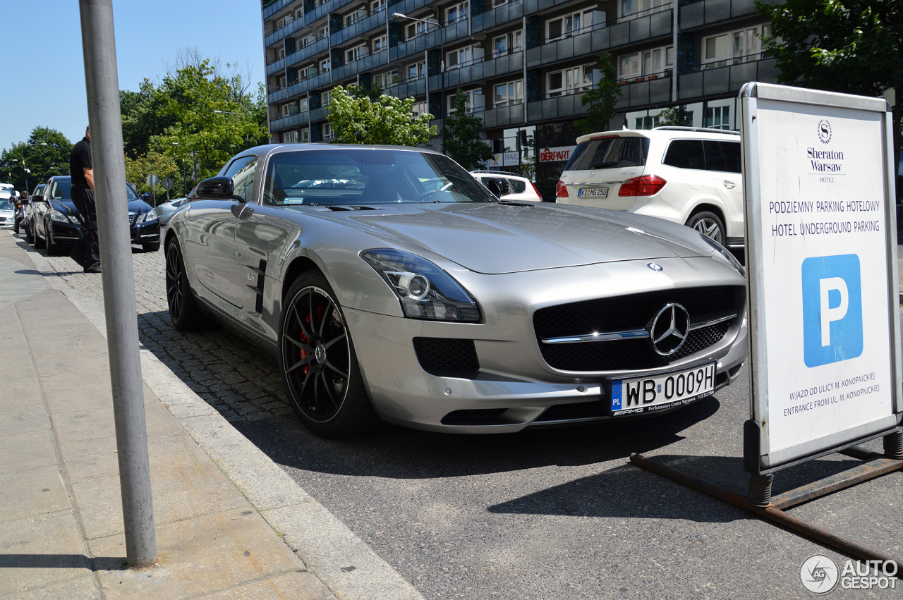 Mercedes-Benz SLS AMG GT