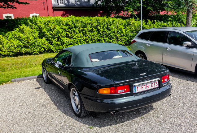 Aston Martin DB7 Volante