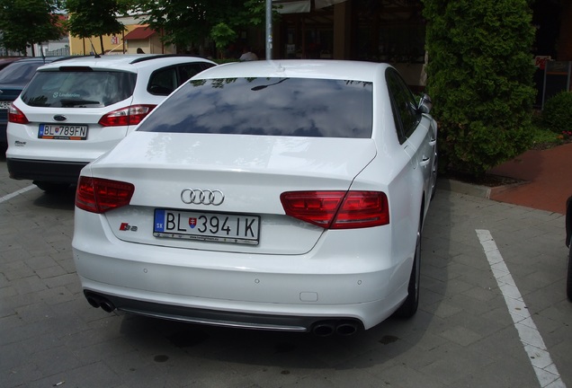 Audi S8 D4