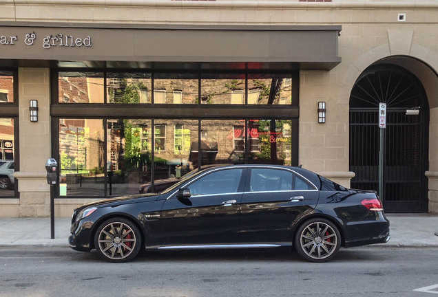 Mercedes-Benz E 63 AMG S W212