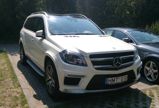 Mercedes-Benz GL 63 AMG X166