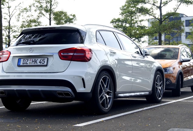 Mercedes-Benz GLA 45 AMG X156