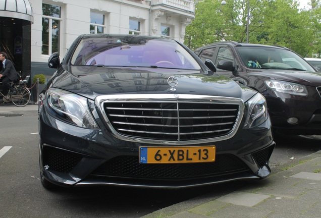 Mercedes-Benz S 63 AMG V222