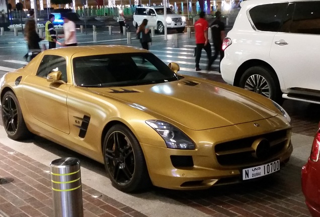 Mercedes-Benz SLS AMG Desert Gold