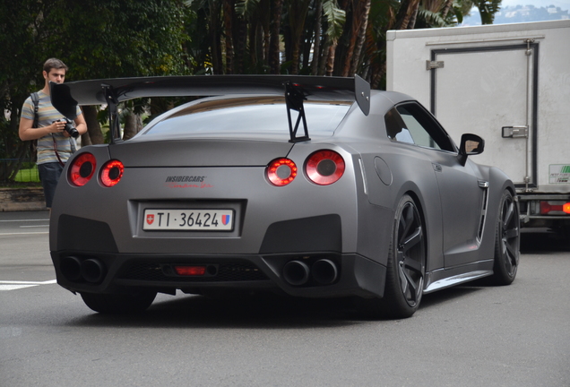 Nissan GT-R J-SPEC PERF