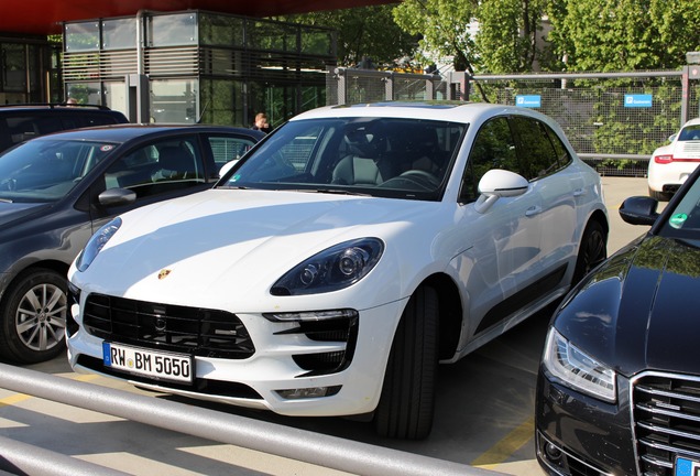 Porsche 95B Macan Turbo