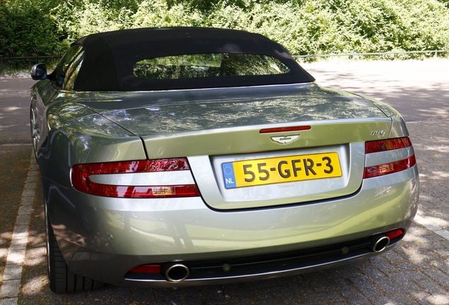 Aston Martin DB9 Volante