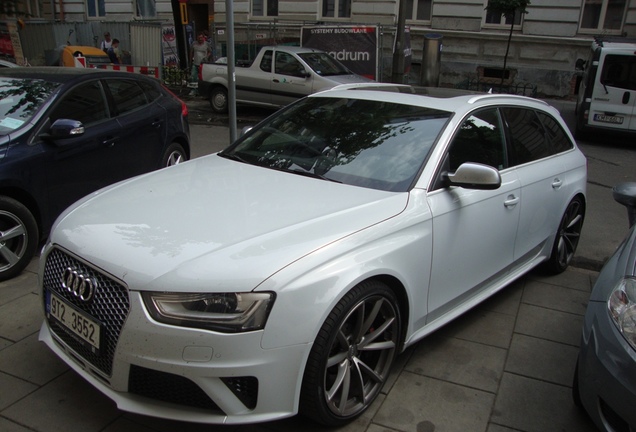 Audi RS4 Avant B8