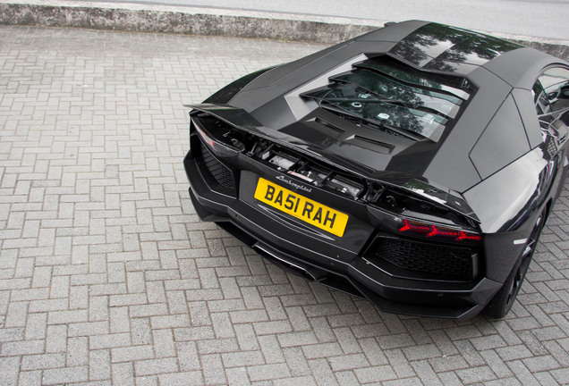 Lamborghini Aventador LP700-4