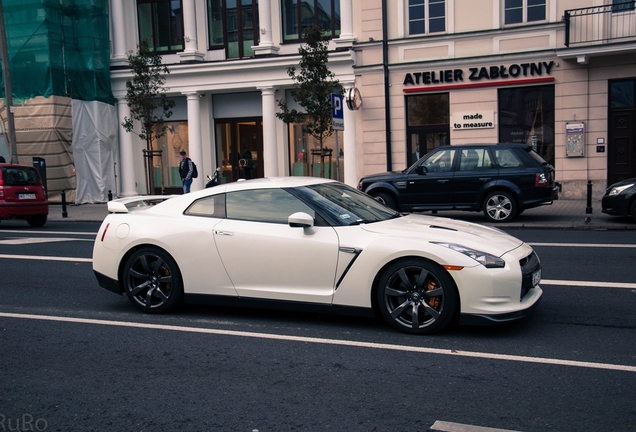 Nissan GT-R 2012